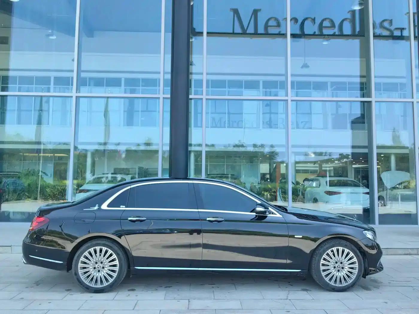 Mercedes-Benz E-Class 2020 Facelift E 300 L Special Edition — миниатюра 4