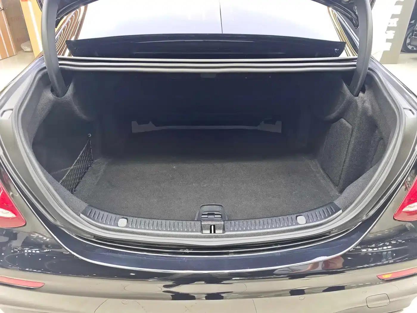 2019 Mercedes-Benz E-Class E 260 L Sport — миниатюра 10