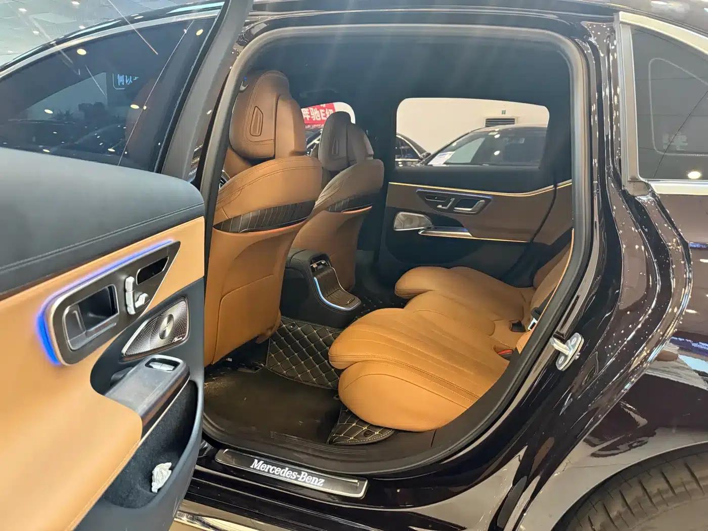 2025 Mercedes-Benz E-Class E 300 L Luxury — миниатюра 12