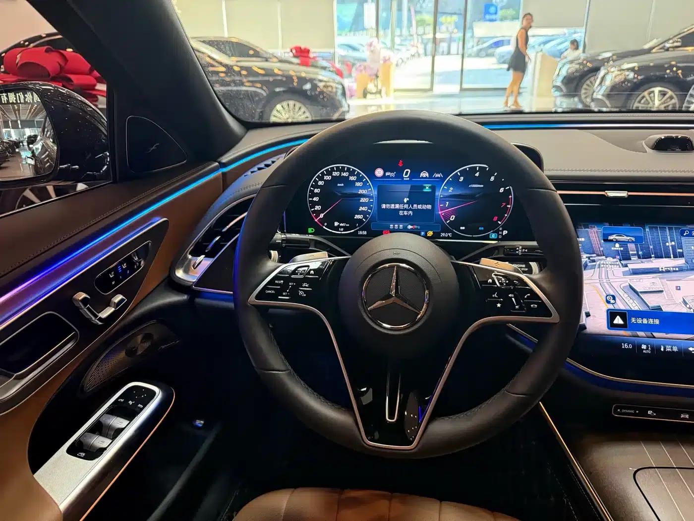 2025 Mercedes-Benz E-Class E 300 L Luxury — миниатюра 20