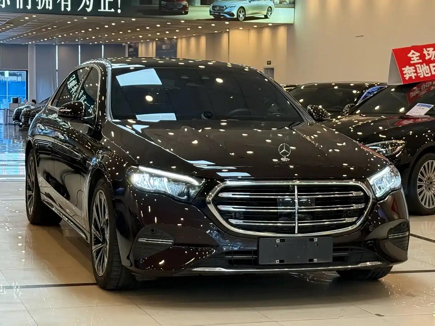 2025 Mercedes-Benz E-Class E 300 L Luxury — миниатюра 3