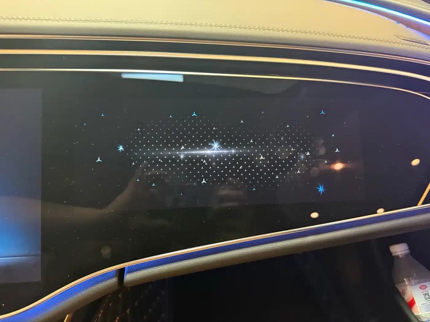 2025 Mercedes-Benz E-Class E 300 L Luxury — миниатюра 6