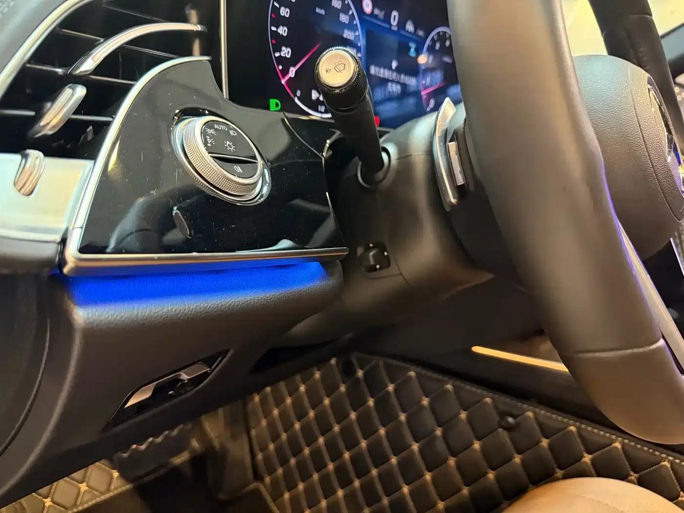 2025 Mercedes-Benz E-Class E 300 L Luxury — миниатюра 10