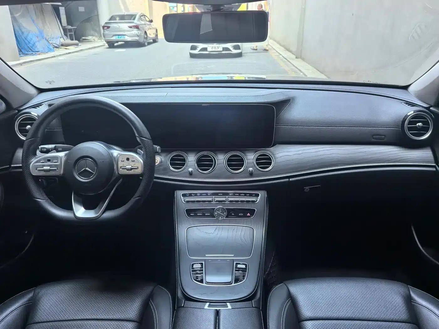 Mercedes-Benz E-Class 2019 Facelift E 300 L Sport Style — миниатюра 6