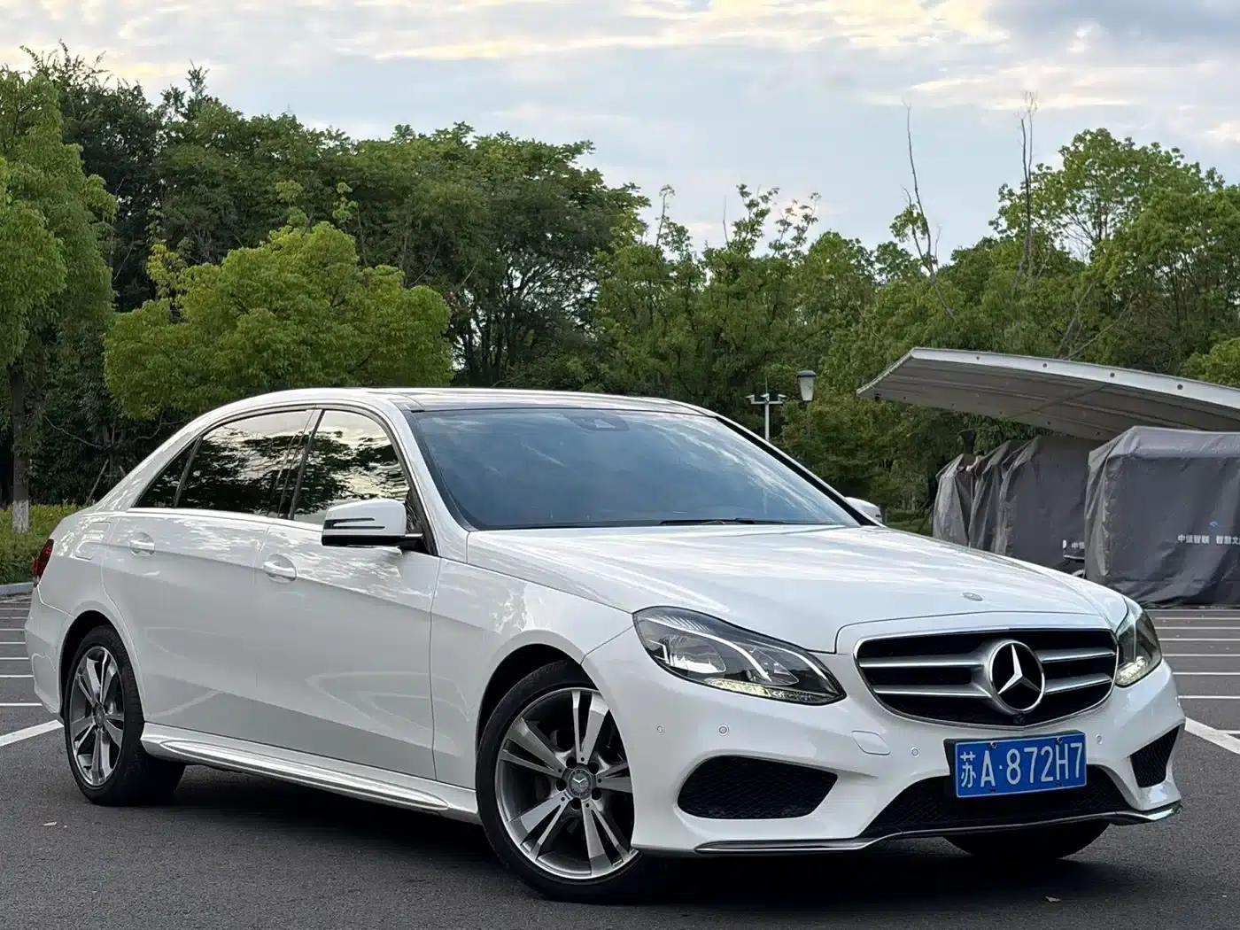 2015 Mercedes-Benz E-Class E 320 L Luxury 4MATIC — миниатюра 3