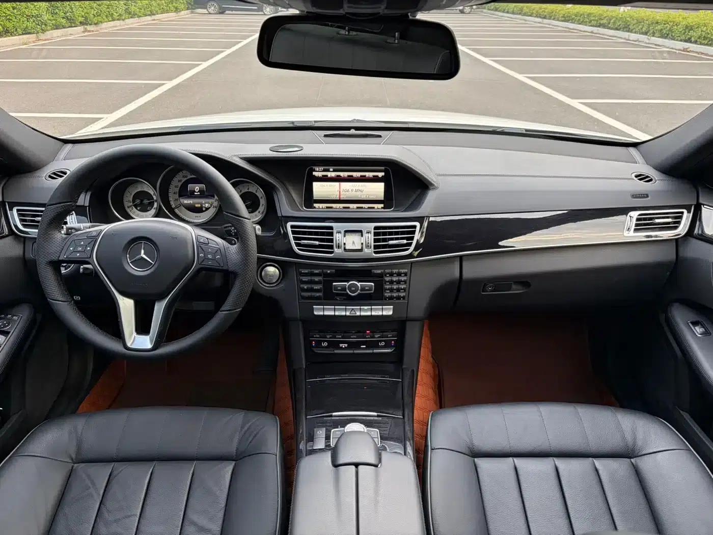 2015 Mercedes-Benz E-Class E 320 L Luxury 4MATIC — миниатюра 9
