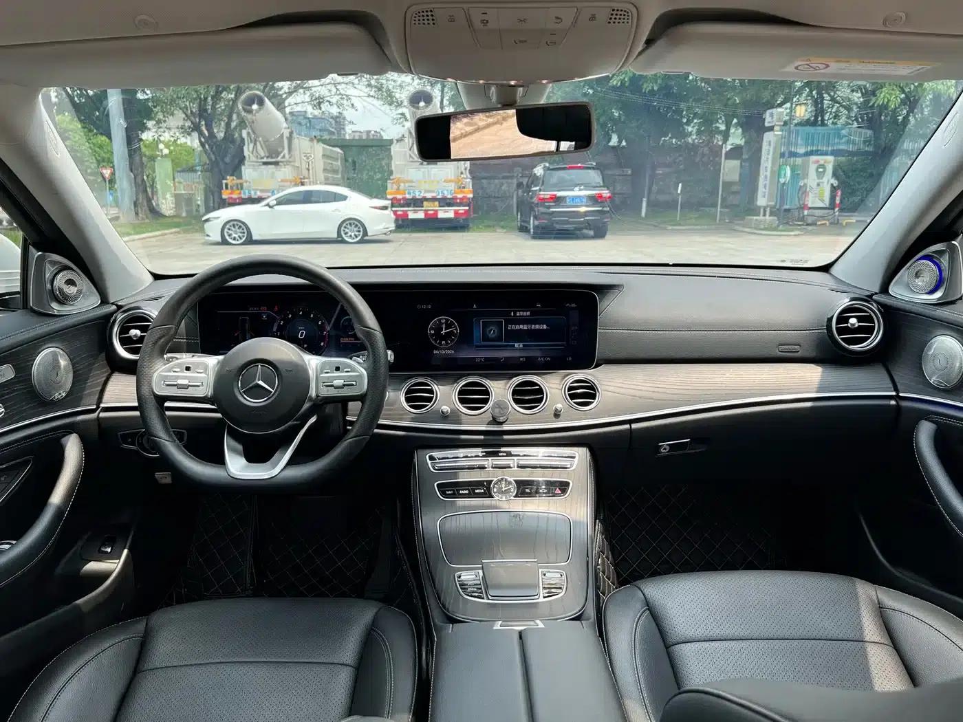 Mercedes-Benz E-Class 2020 E 300 L Sport Style — миниатюра 11