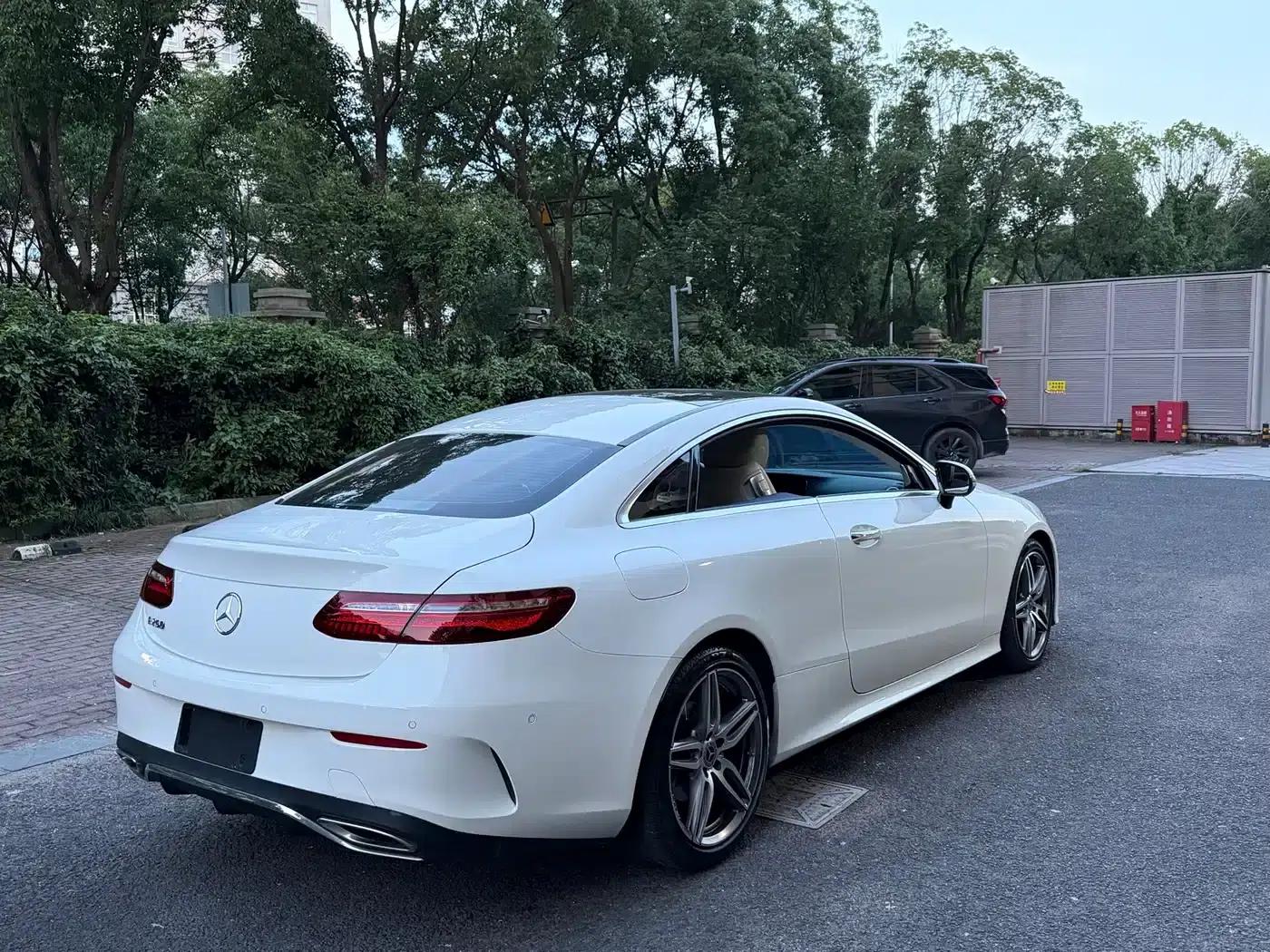 Imported Mercedes-Benz E-Class 2020 E 260 Coupe — миниатюра 21