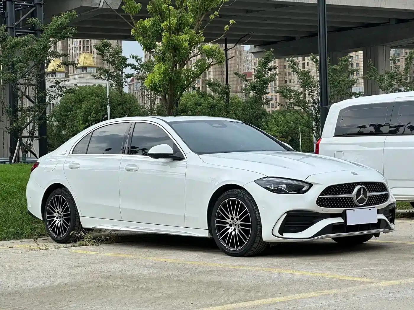2023 Mercedes-Benz C-Class C 200 L Sport Edition — миниатюра 3