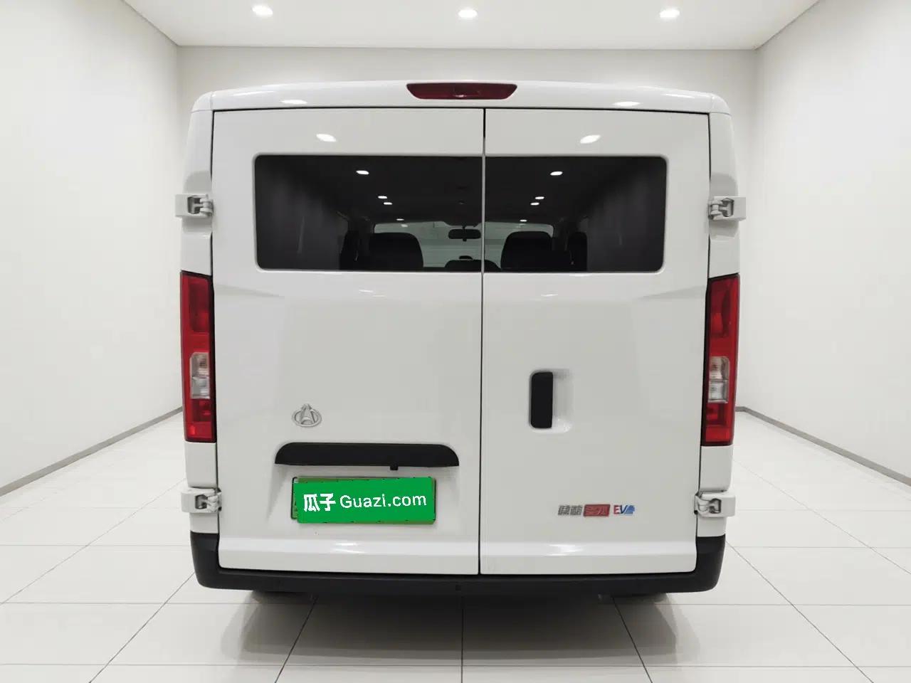 CHANGAN KUAYUE Starlight EV 2025 Model 7-Passenger Passenger Vehicle, 350 km, Comfort Edition — миниатюра 5