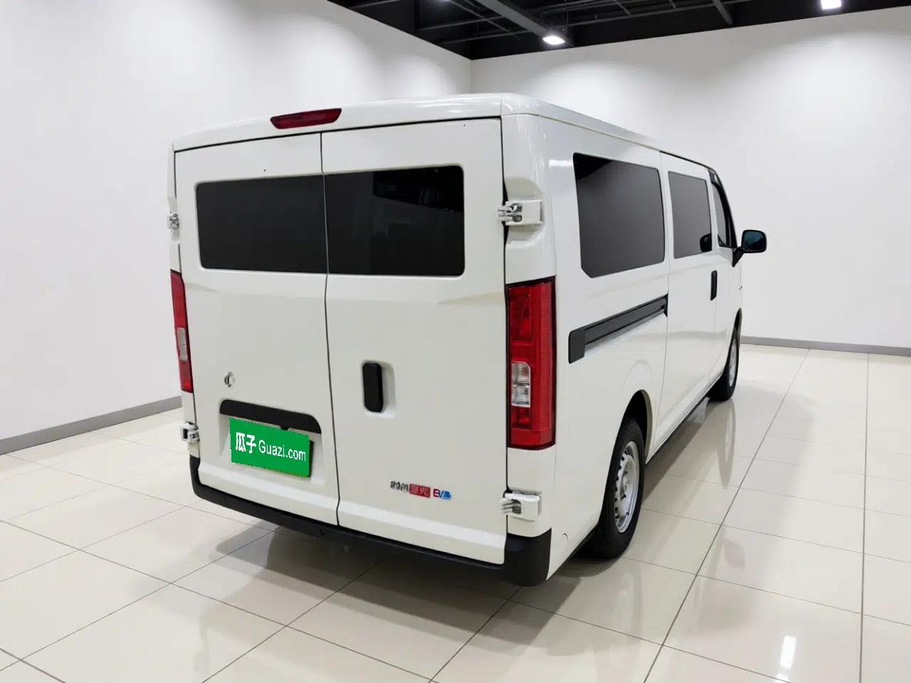 CHANGAN KUAYUE Starlight EV 2025 Model 7-Passenger Passenger Vehicle, 350 km, Comfort Edition — миниатюра 6