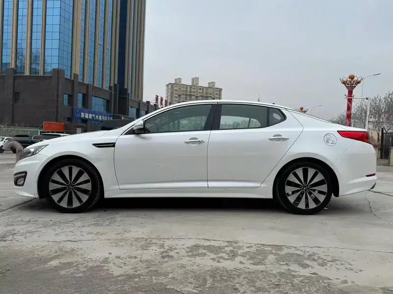 Kia K5 2012 2.0L Automatic GLS — миниатюра 4