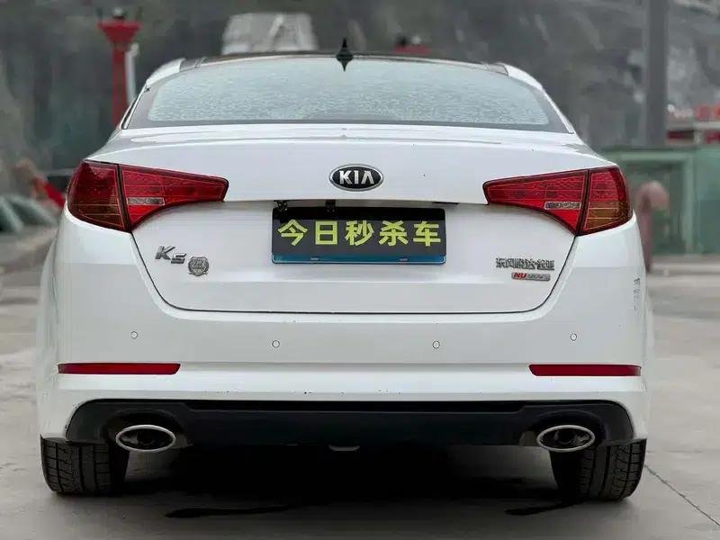 Kia K5 2012 2.0L Automatic GLS — миниатюра 6