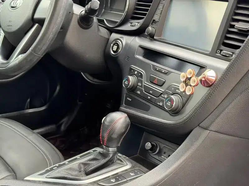 Kia K5 2012 2.0L Automatic GLS — миниатюра 8