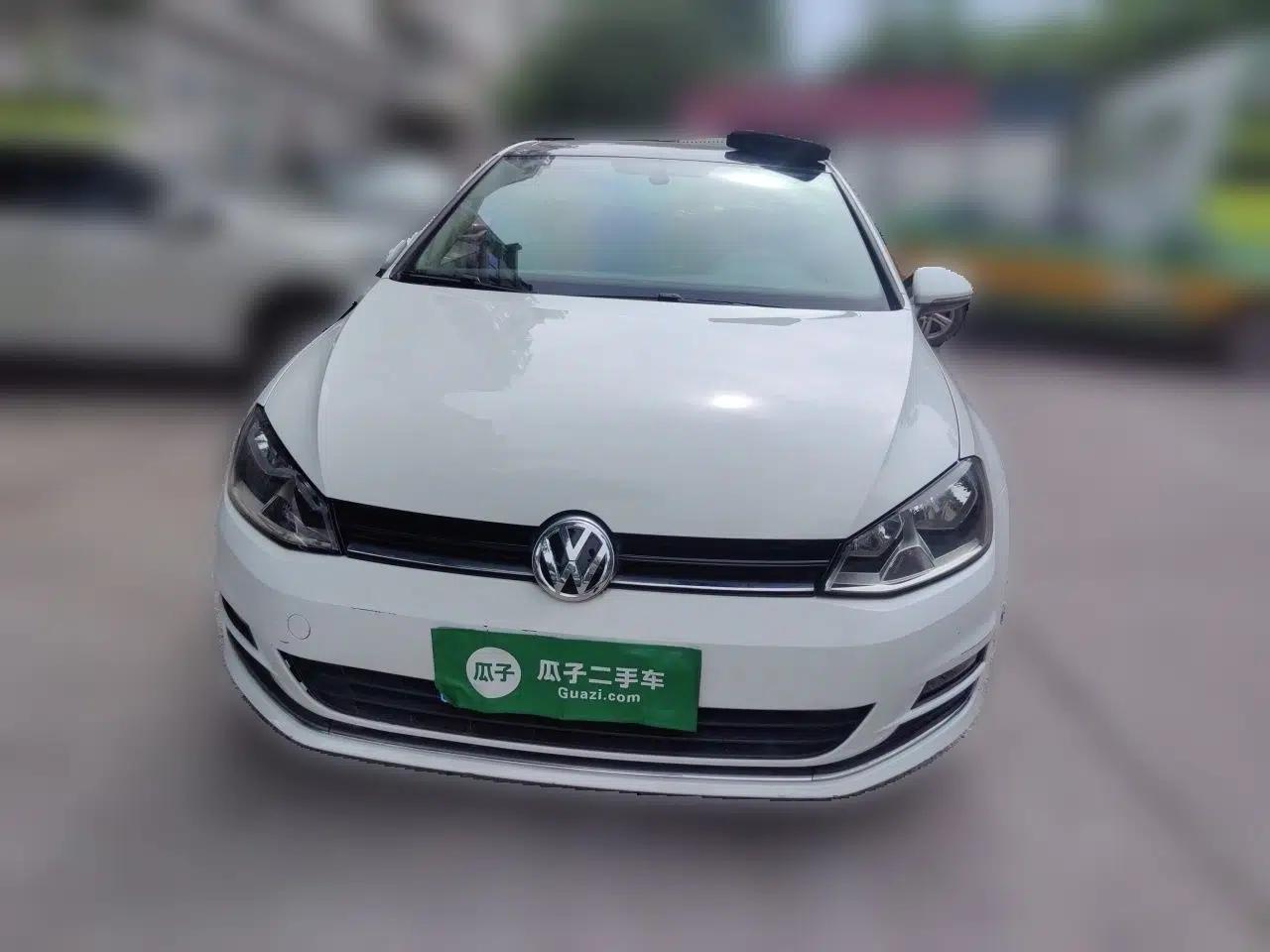 Volkswagen Golf 2016 230TSI Automatic Luxury Version — миниатюра 2