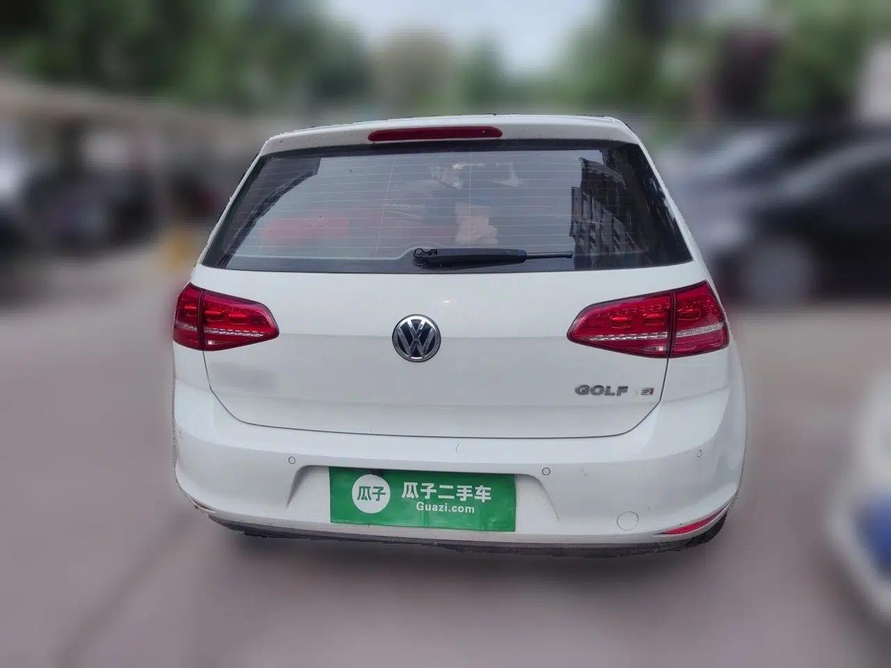 Volkswagen Golf 2016 230TSI Automatic Luxury Version — миниатюра 5