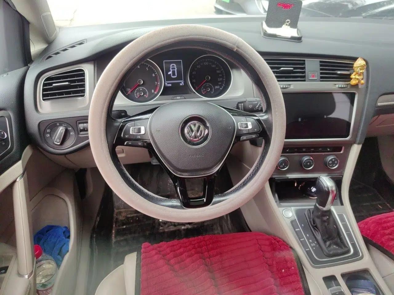 Volkswagen Golf 2016 230TSI Automatic Luxury Version — миниатюра 9