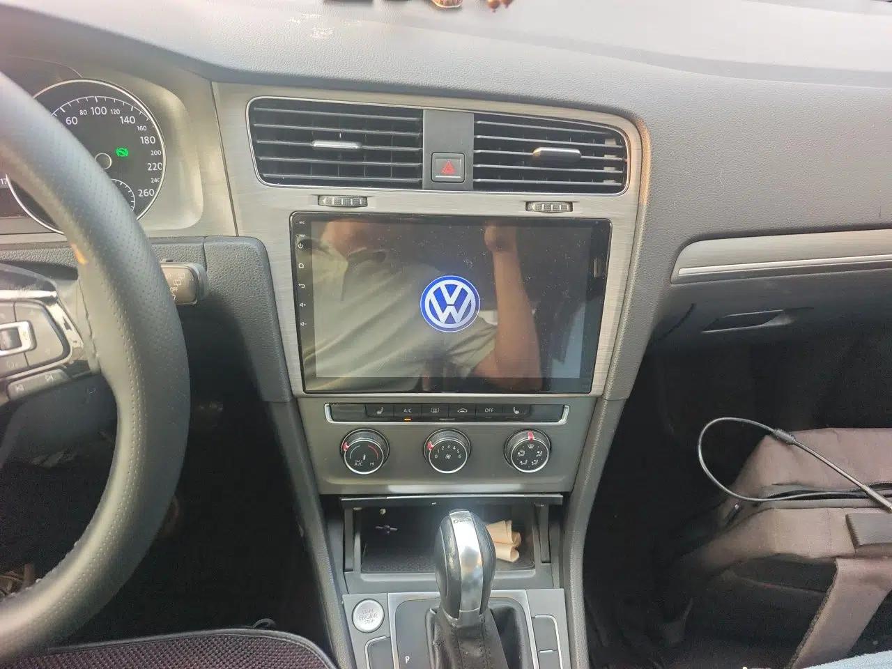 Volkswagen Golf 2015 1.4TSI Automatic Luxury Model — миниатюра 13