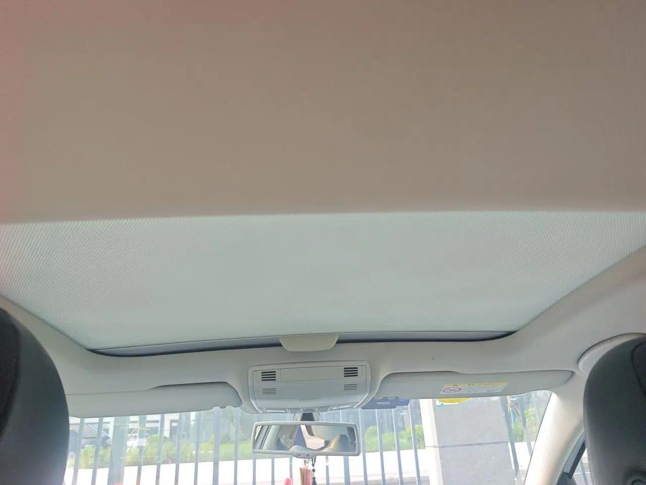 Volkswagen Golf 2015 1.4TSI Automatic Luxury Model — миниатюра 18