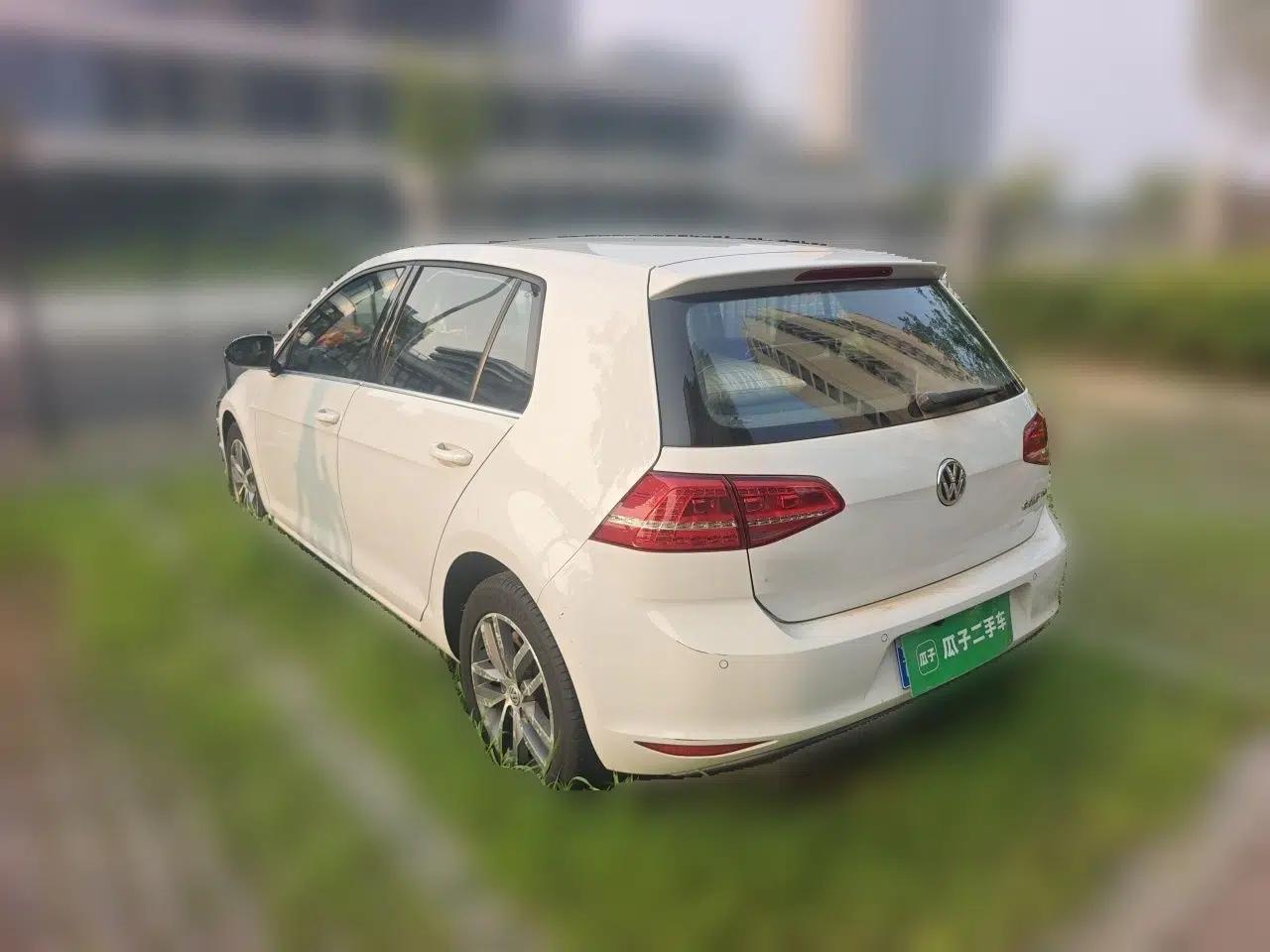 Volkswagen Golf 2015 1.4TSI Automatic Luxury Model — миниатюра 4