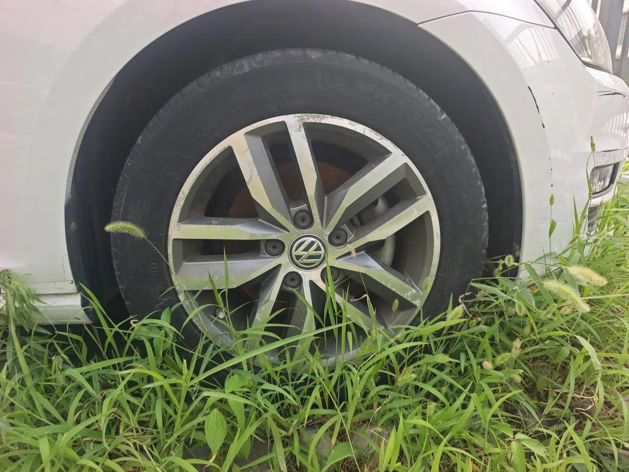 Volkswagen Golf 2015 1.4TSI Automatic Luxury Model — миниатюра 8