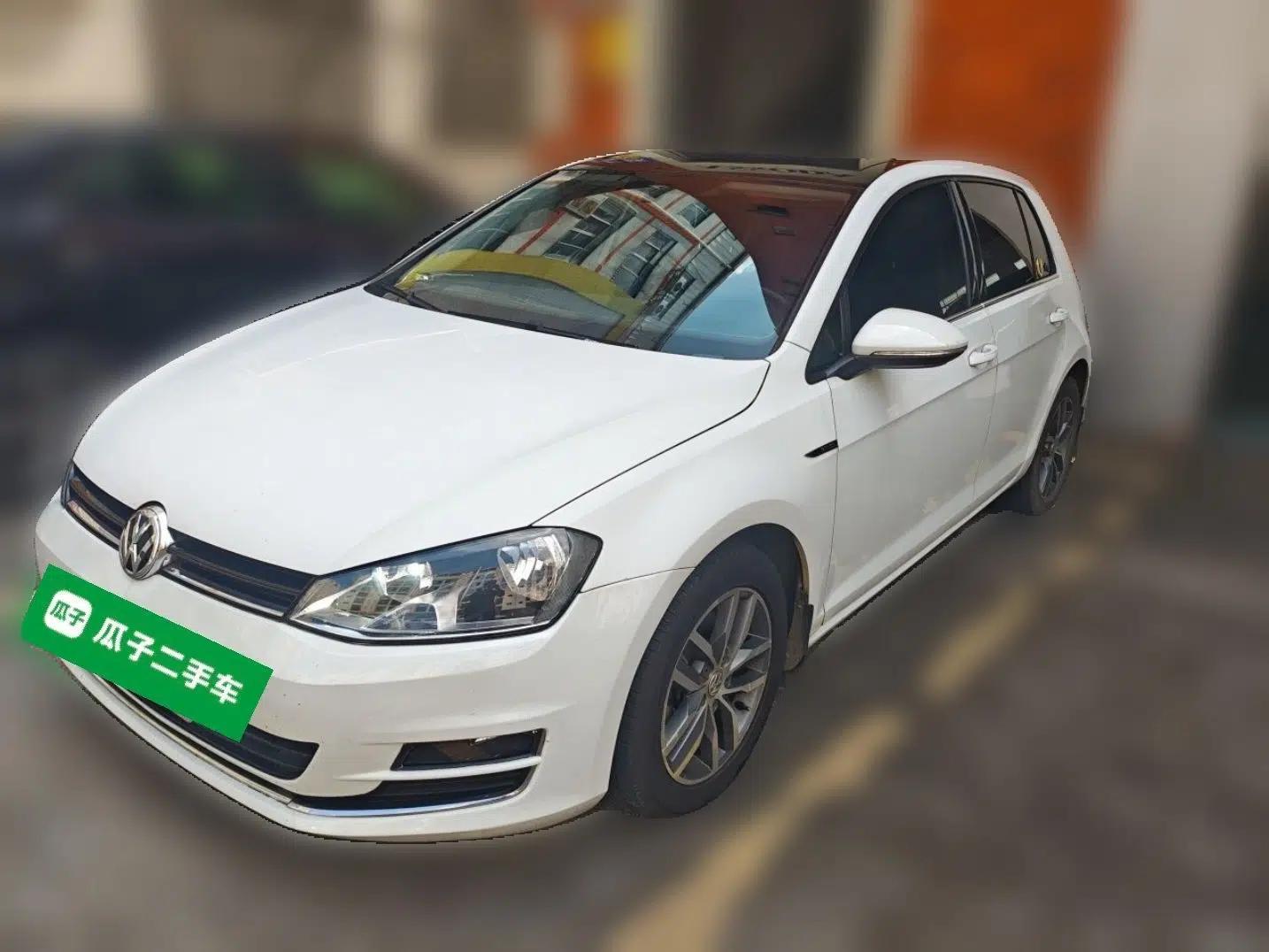 Volkswagen Golf 2016 230TSI Automatic Comfort Version — миниатюра 1