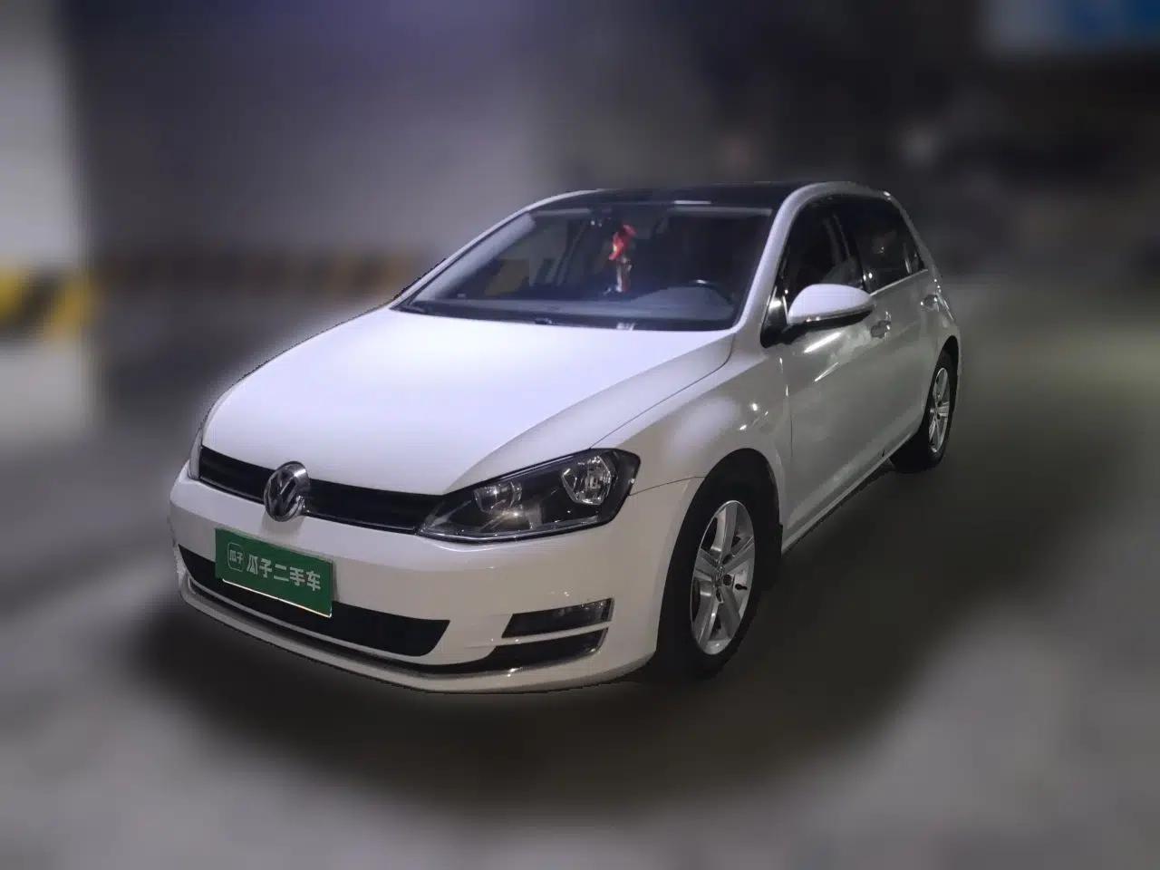 Volkswagen Golf 2016 1.6L Automatic Comfort Model — миниатюра 1