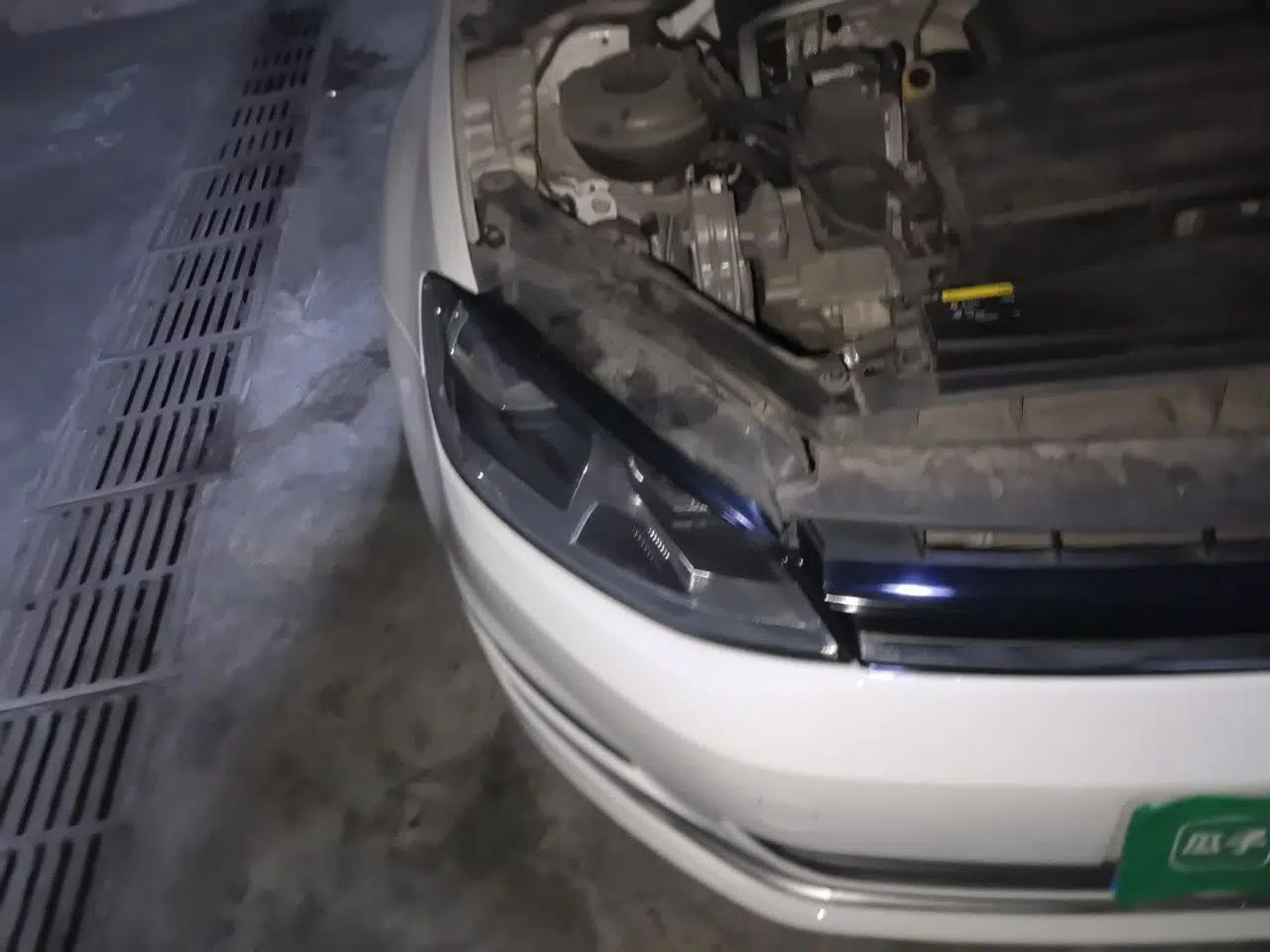 Volkswagen Golf 2016 1.6L Automatic Comfort Model — миниатюра 7
