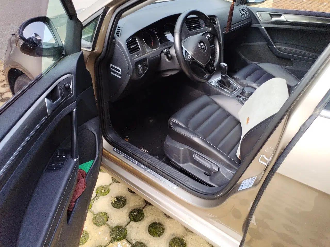 Volkswagen Golf 2016 230TSI Automatic Luxury Version — миниатюра 16