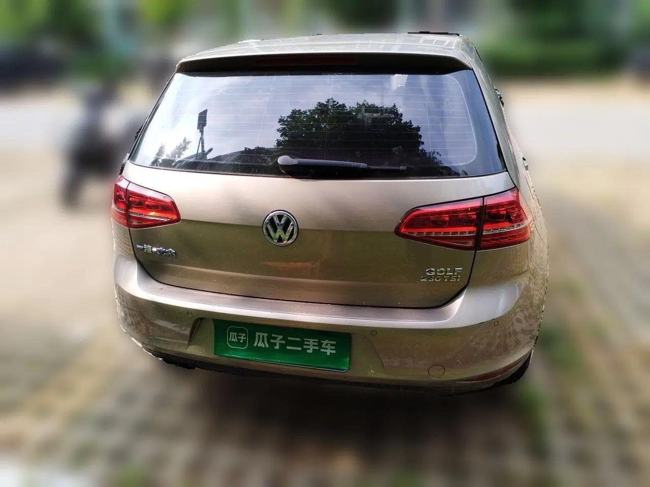 Volkswagen Golf 2016 230TSI Automatic Luxury Version — миниатюра 5