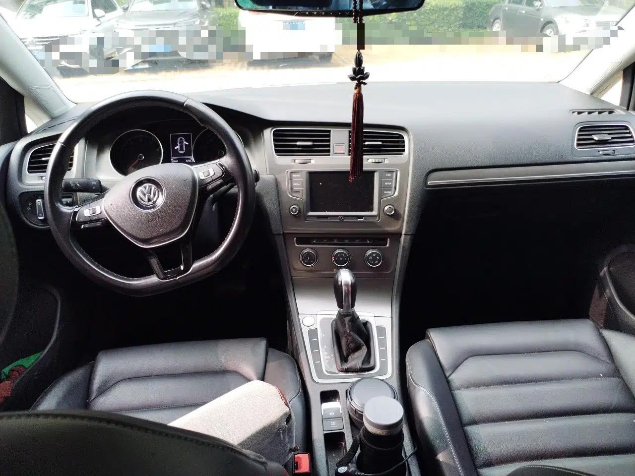 Volkswagen Golf 2016 230TSI Automatic Luxury Version — миниатюра 9