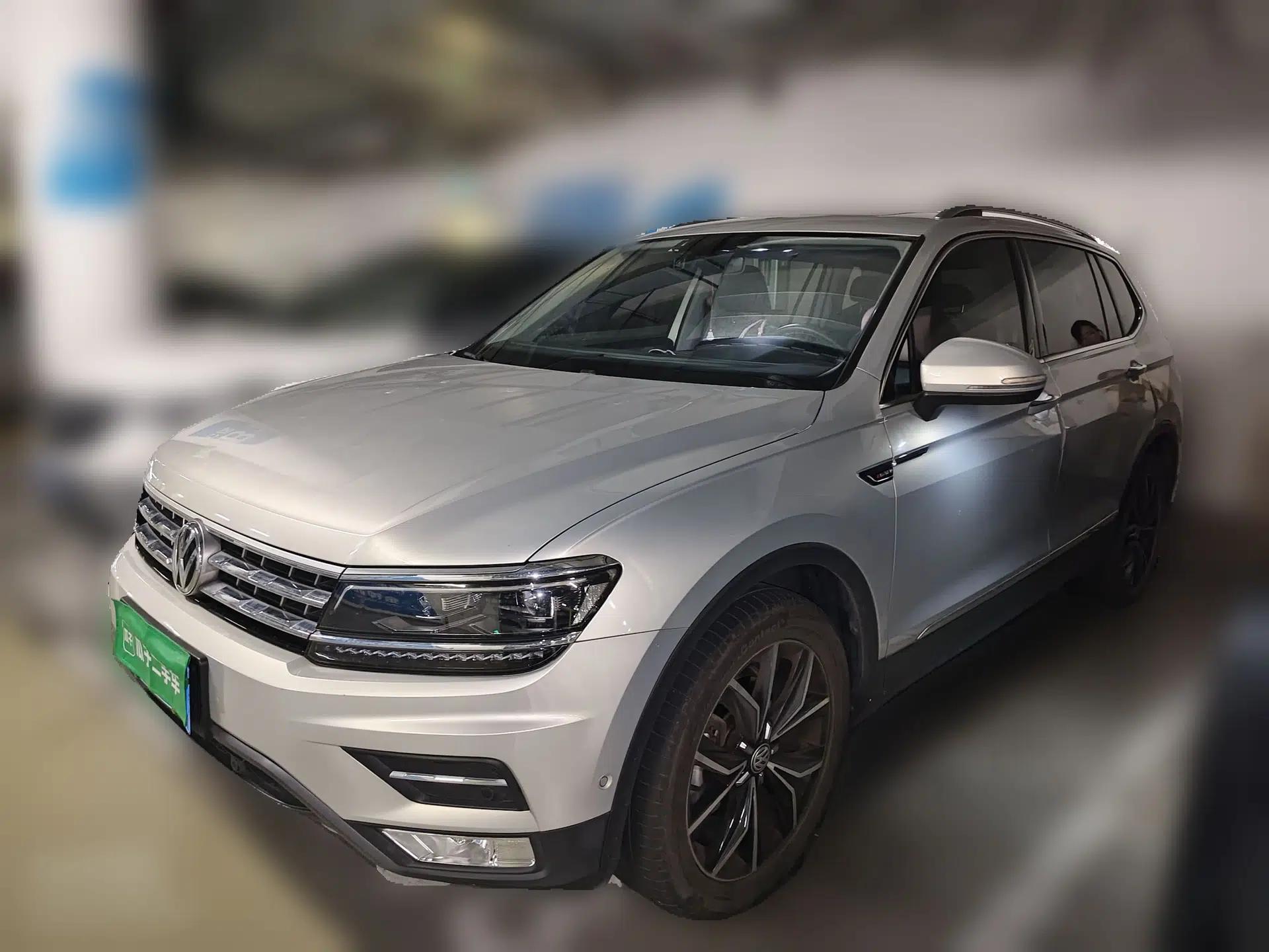 Volkswagen Tiguan L 2019 380TSI Automatic All-Wheel Drive Luxury Edition with 7 Seats China VI Standard — миниатюра 1