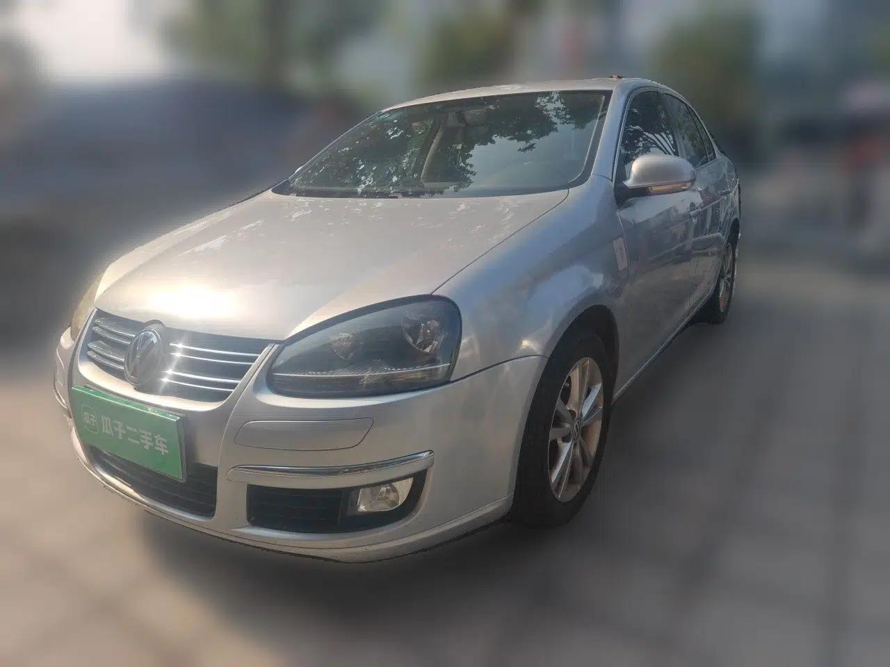 Volkswagen Sagitar 2011 1.6L Manual Comfort Version — миниатюра 1