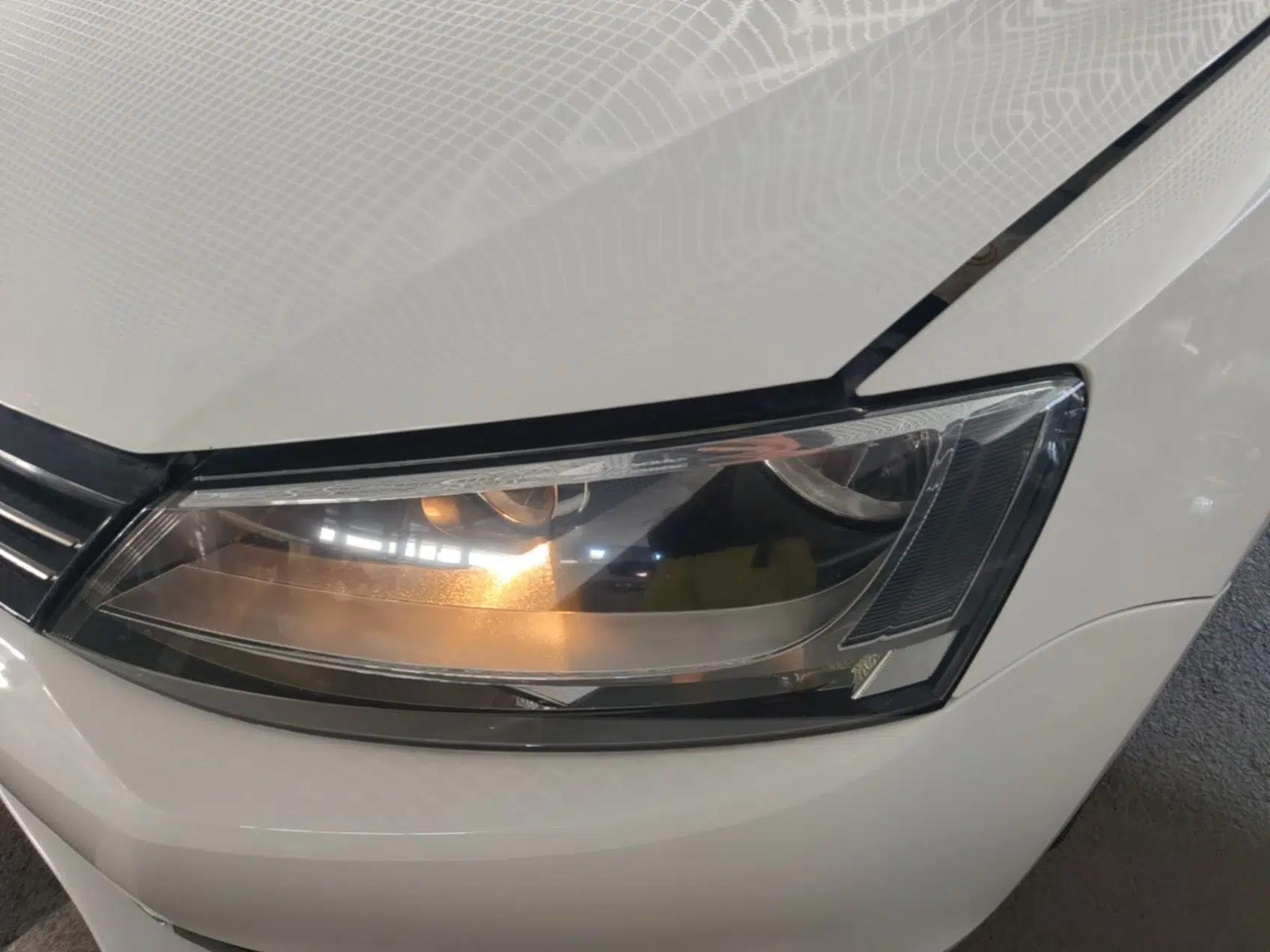 Volkswagen Sagitar 2014 Revised Version 1.6L Automatic Leading Edition — миниатюра 8
