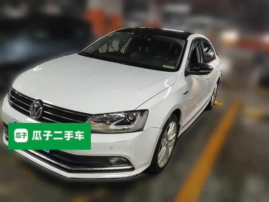 Volkswagen Sagitar 2018 280TSI DSG Luxury Model — миниатюра 1