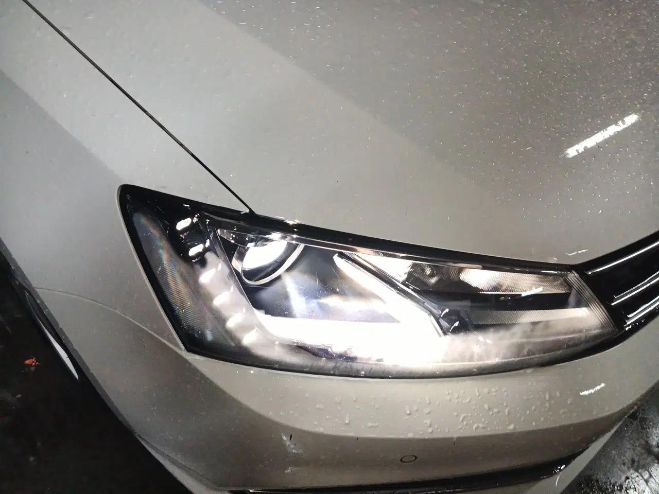 Volkswagen Sagitar 2018 280TSI DSG Luxury Model — миниатюра 7