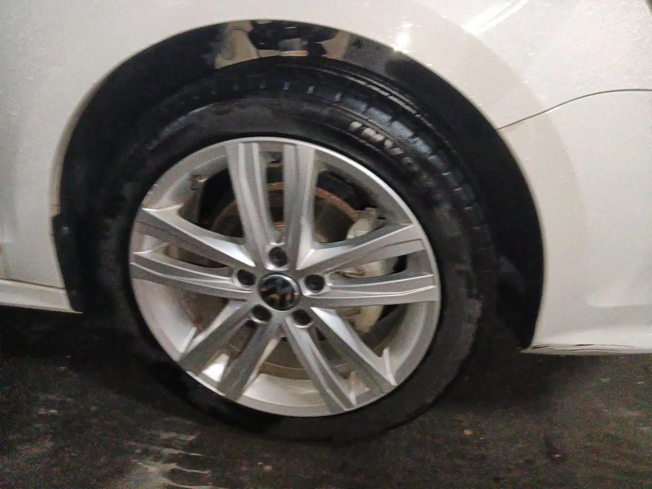 Volkswagen Sagitar 2018 280TSI DSG Luxury Model — миниатюра 8