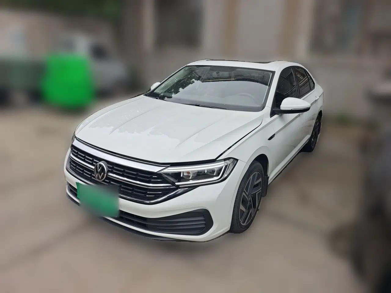 Volkswagen Sagitar 2023 300TSI DSG Flyover Edition — миниатюра 1