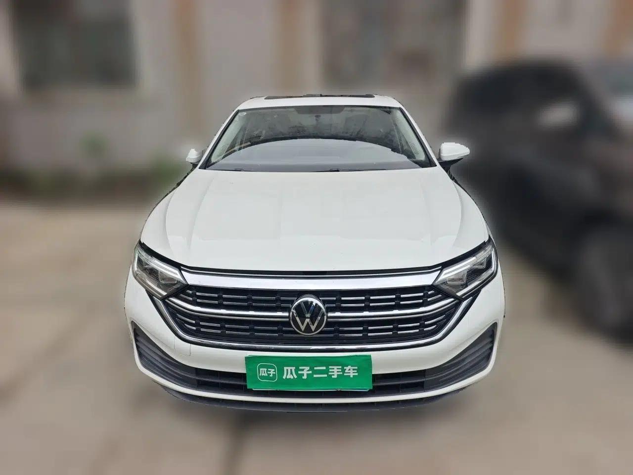 Volkswagen Sagitar 2023 300TSI DSG Flyover Edition — миниатюра 2