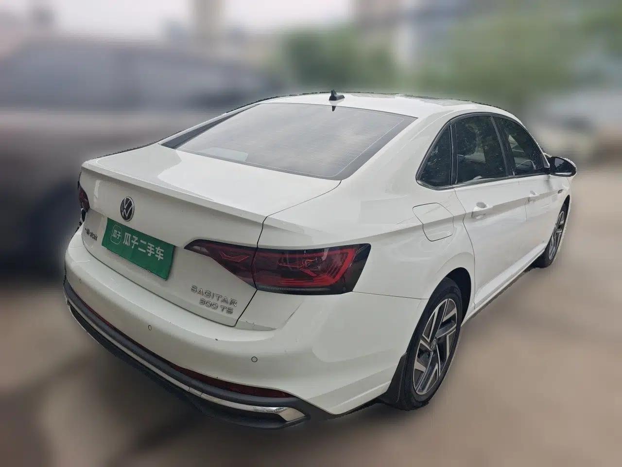 Volkswagen Sagitar 2023 300TSI DSG Flyover Edition — миниатюра 6