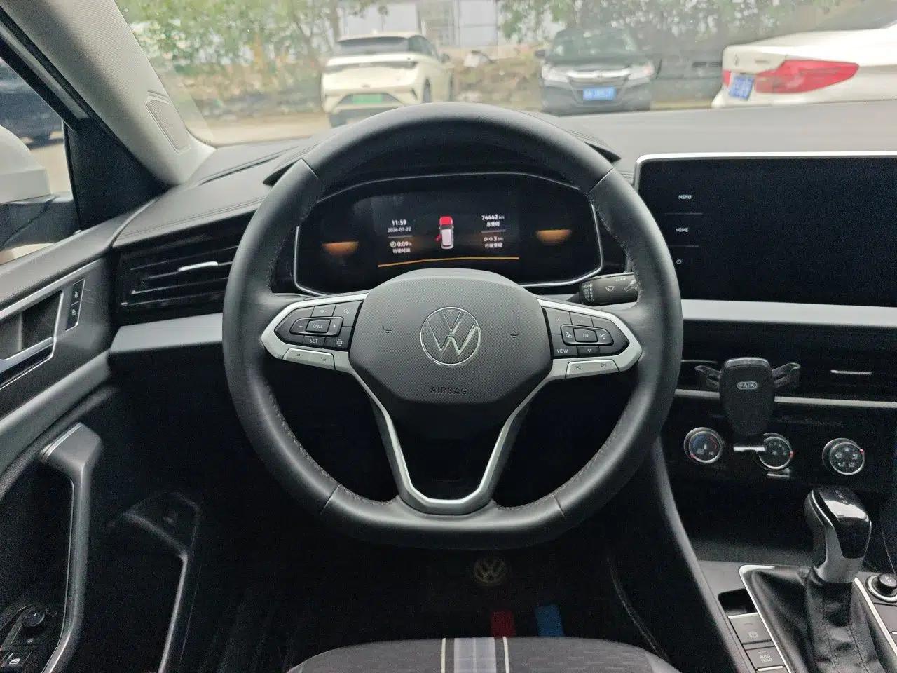 Volkswagen Sagitar 2023 300TSI DSG Flyover Edition — миниатюра 9