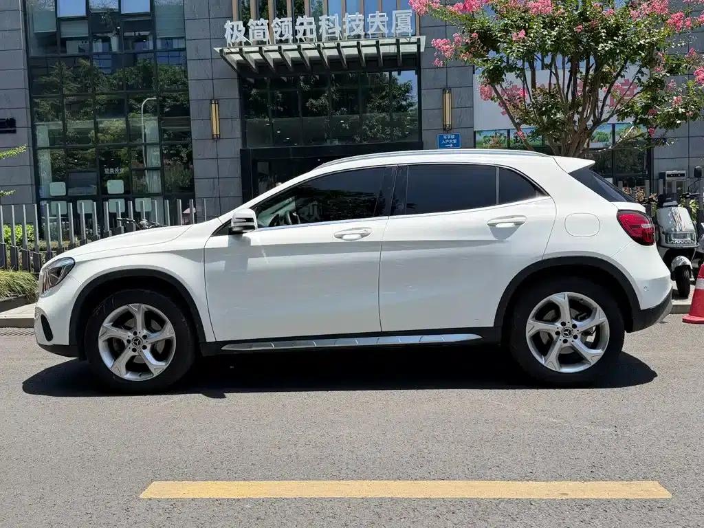 2018 Mercedes-Benz GLA 200 Dynamic — миниатюра 3