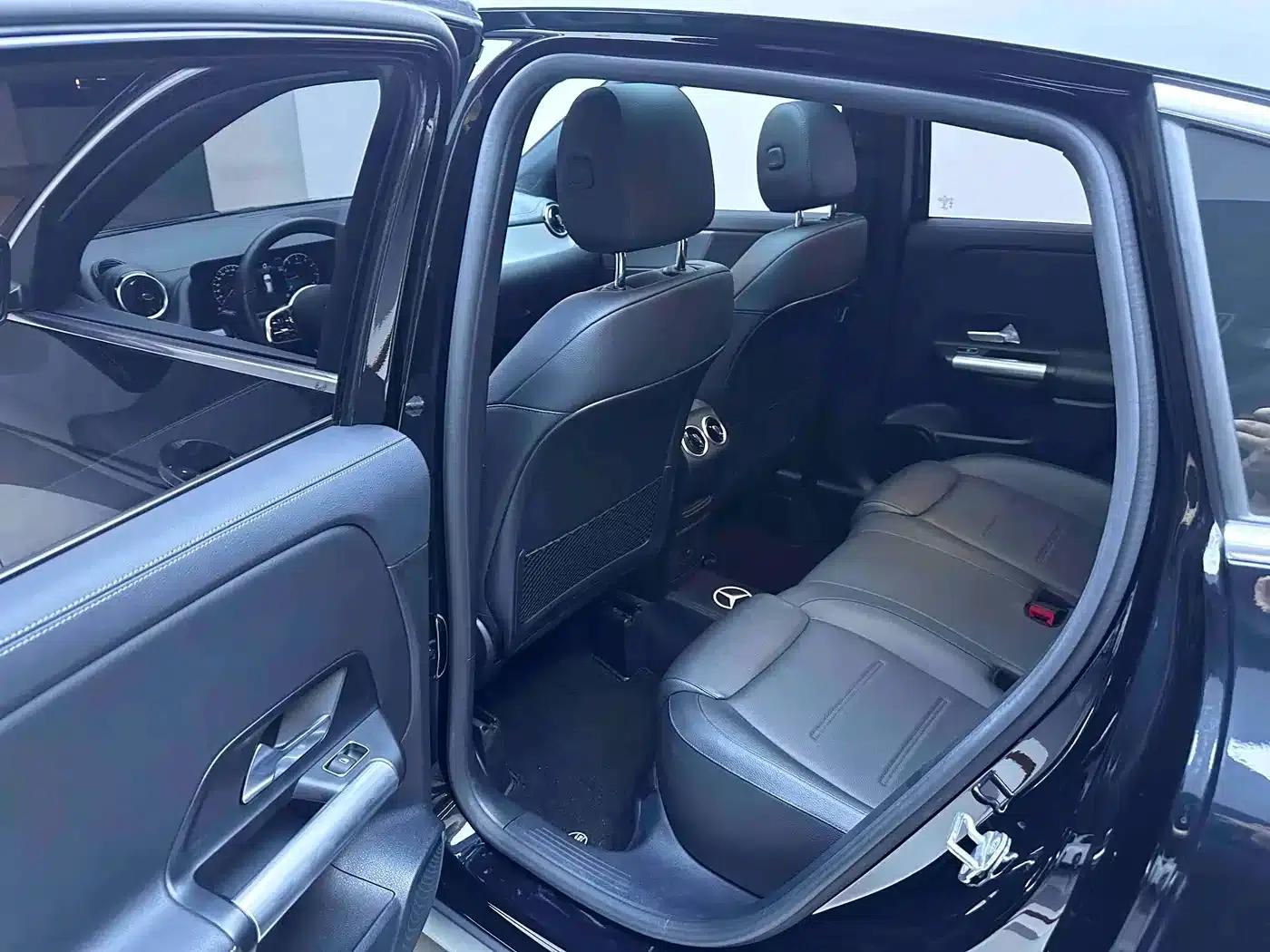 2020 Mercedes-Benz GLA 180 — миниатюра 10