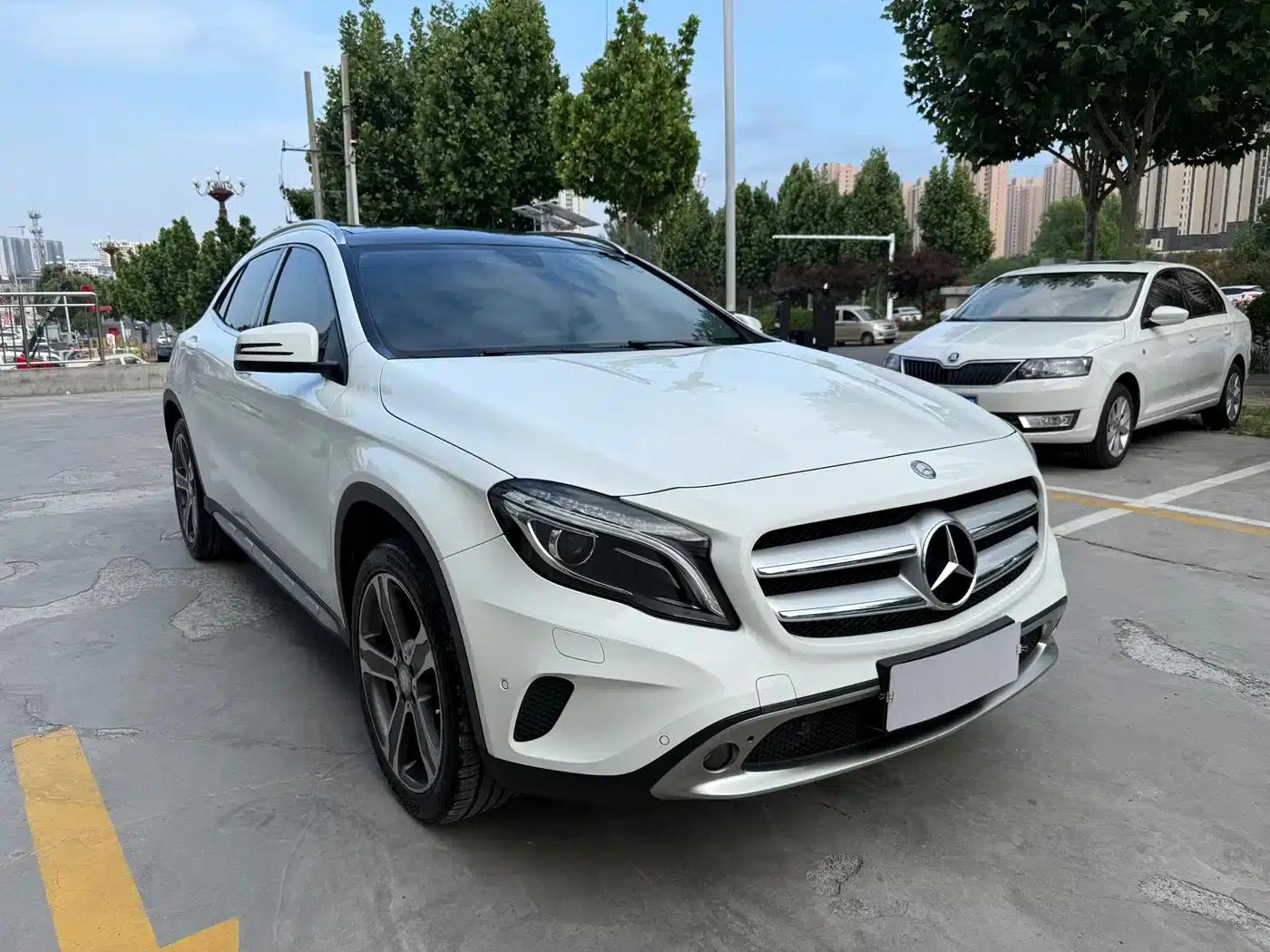 2015 Mercedes-Benz GLA 220 4MATIC Luxury — миниатюра 3