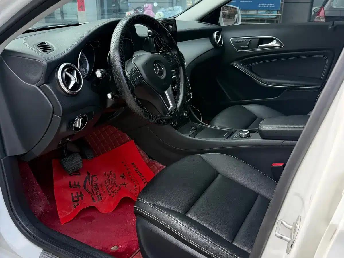 2015 Mercedes-Benz GLA 220 4MATIC Luxury — миниатюра 5