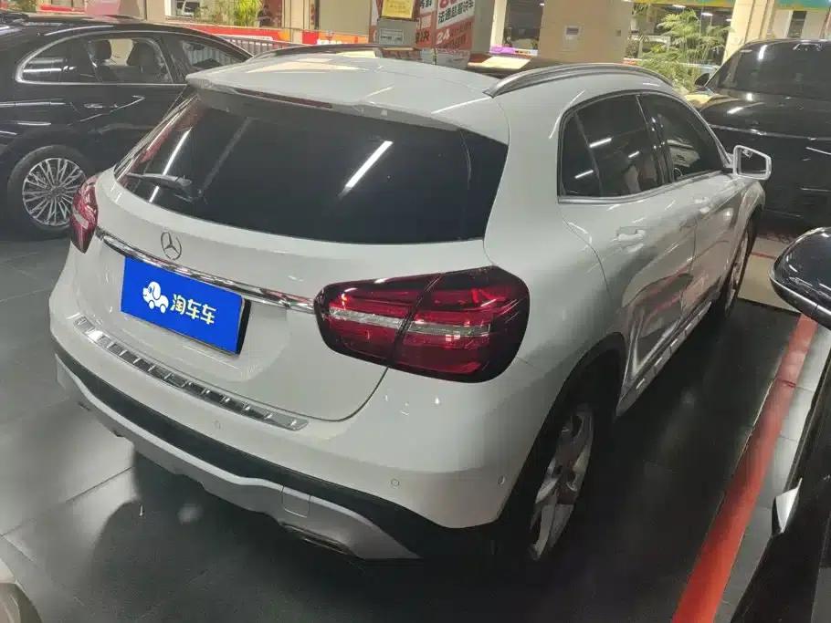2017 Mercedes-Benz GLA 200 Dynamic — миниатюра 3