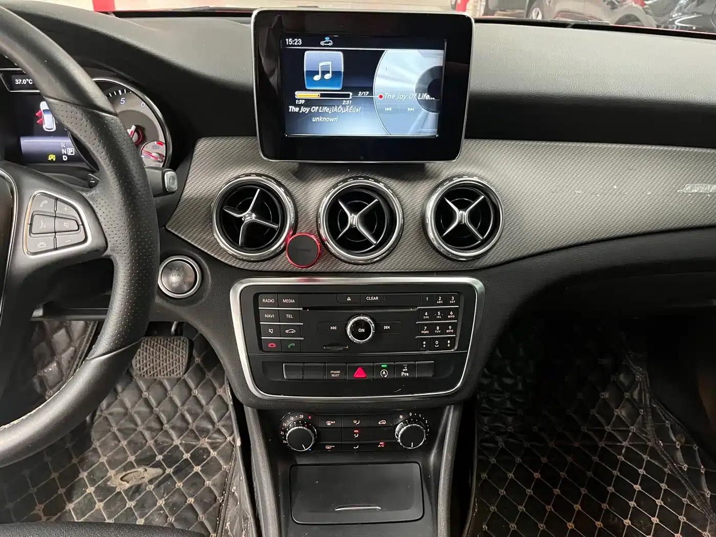 2016 Mercedes-Benz GLA 200 Dynamic — миниатюра 11