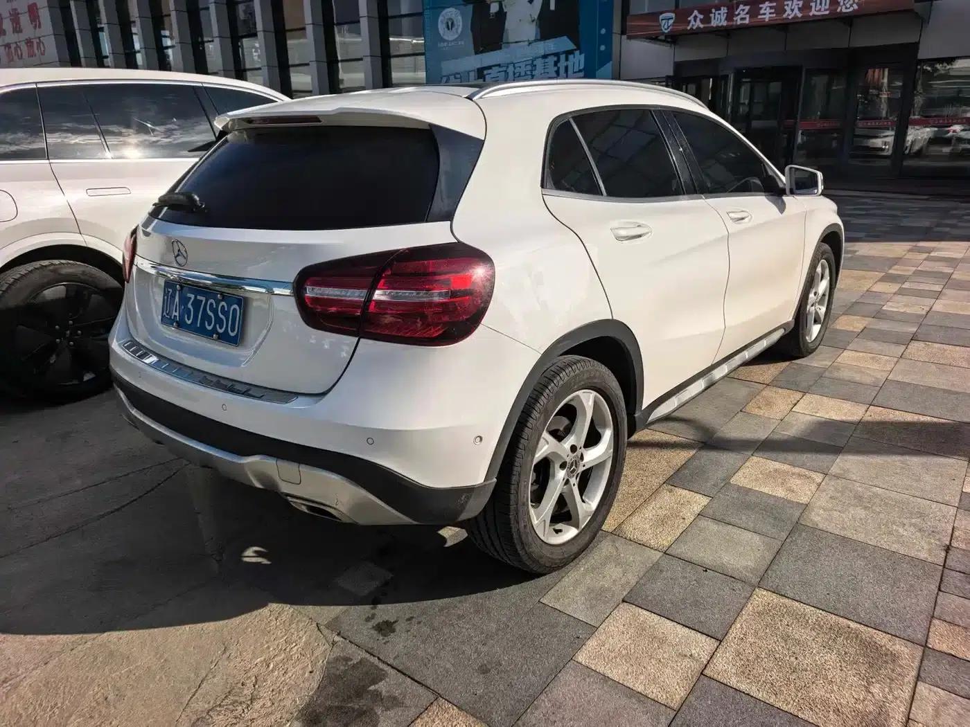 2019 Mercedes-Benz GLA 200 Dynamic — миниатюра 3