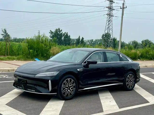 Fengyun A9L 2025 Model 260km Extended Range Premium Edition