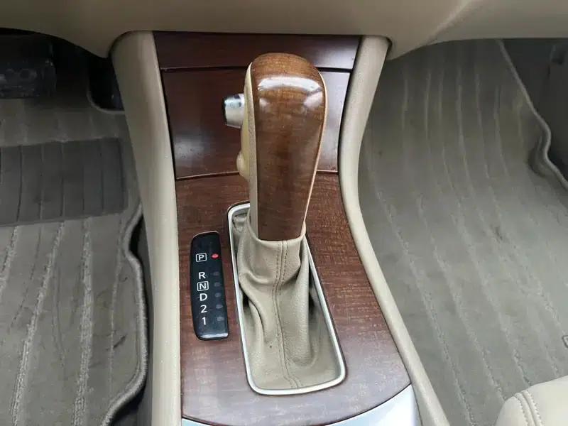Nissan Sylphy 2009 1.6XE Automatic Comfort Edition — миниатюра 14